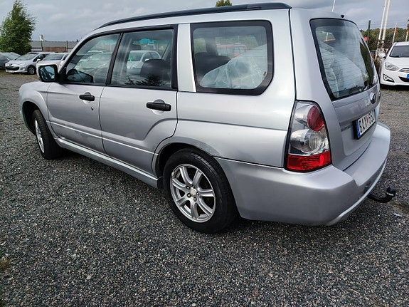 Subaru Forester 3 of 22