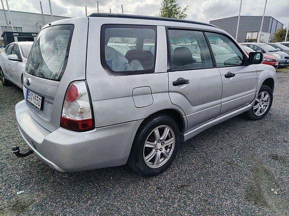 Subaru Forester 10 of 22