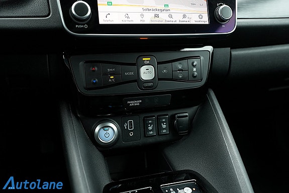 Nissan Leaf 29 of 30