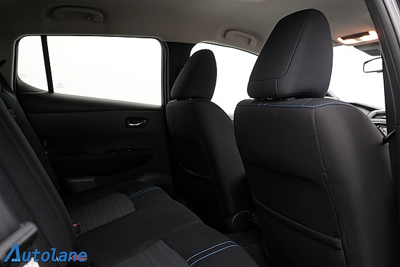 Nissan Leaf 24 of 30