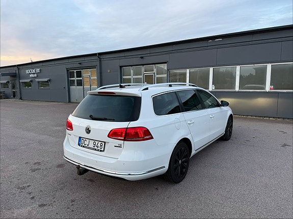 Volkswagen Passat 15 of 30