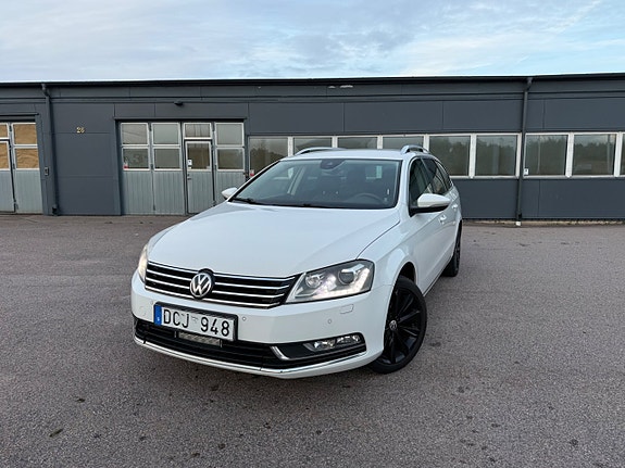 Volkswagen Passat 3 of 30