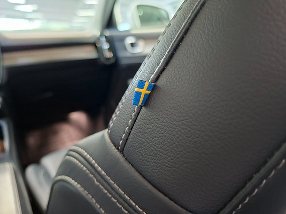 Volvo XC40 13 of 24