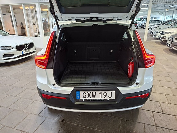 Volvo XC40 15 of 24