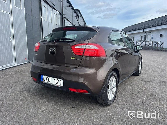 Kia Rio 11 of 27