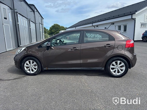 Kia Rio 8 of 27