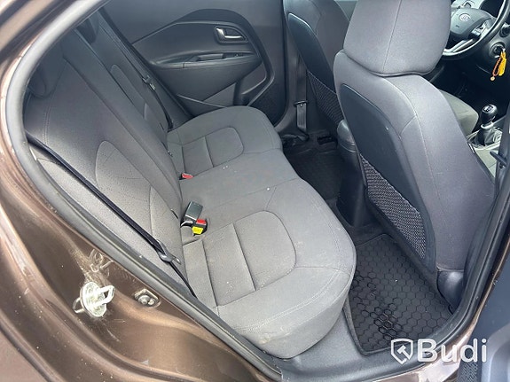 Kia Rio 15 of 27