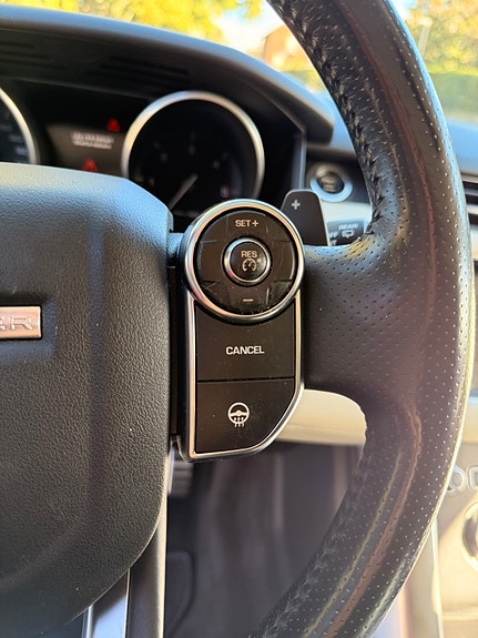 Land Rover Range Rover Sport 11 of 17