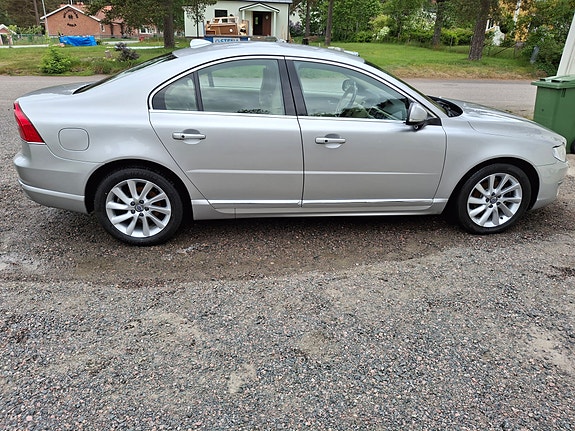Volvo S80 4 of 10