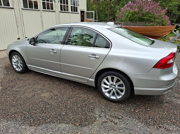 Volvo S80 3 of 10