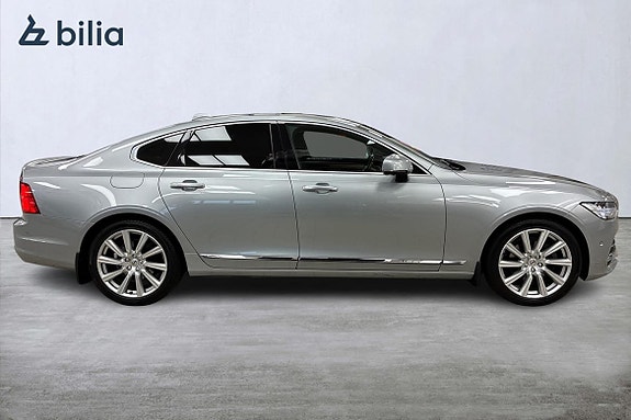 Volvo S90 17 of 21