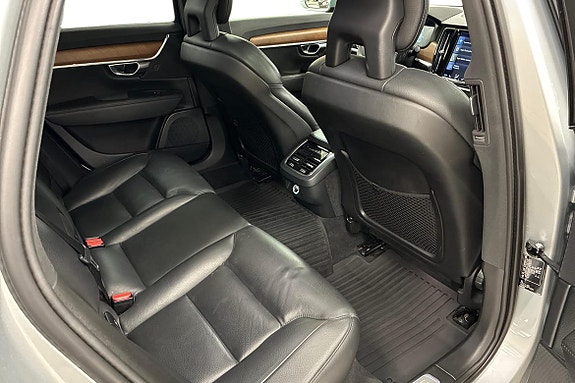 Volvo S90 9 of 21