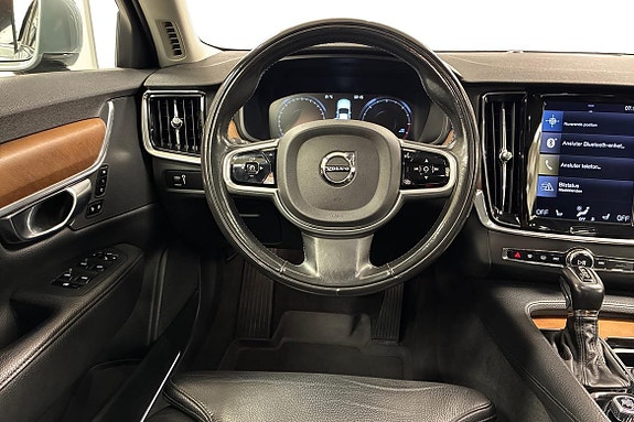 Volvo S90 11 of 21