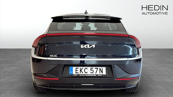 Kia EV6 4 of 12