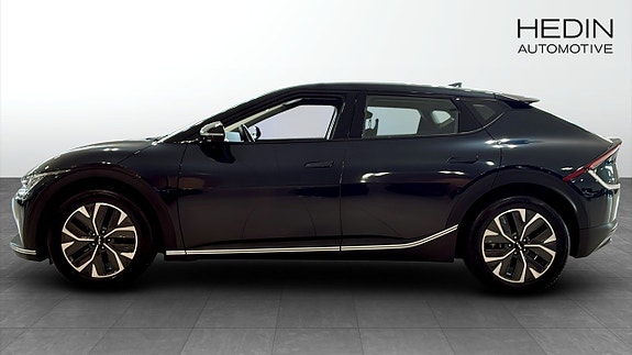 Kia EV6 2 of 12