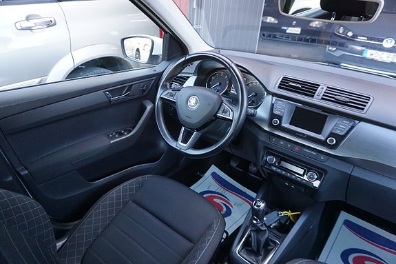 Skoda Fabia 5 of 9