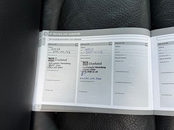 Volvo XC70 9 of 12