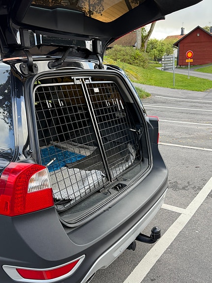 Volvo XC70 3 of 12