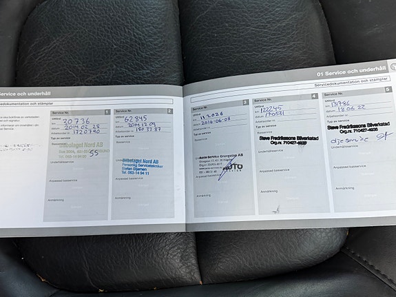 Volvo XC70 11 of 12