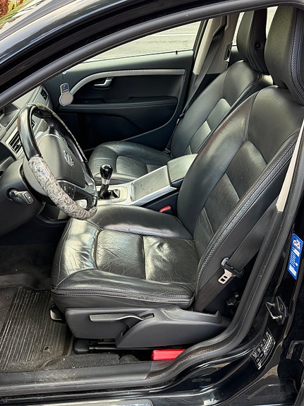 Volvo XC70 8 of 12