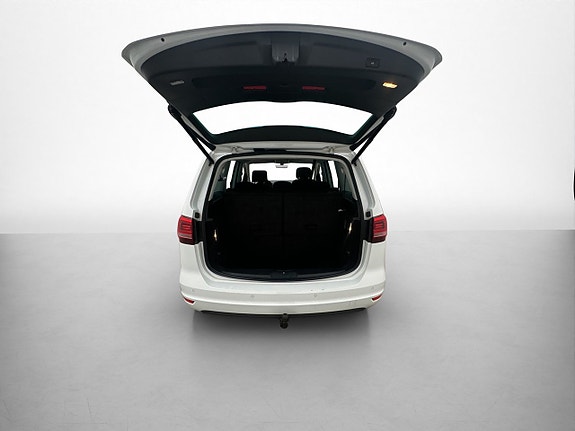 Volkswagen Sharan 14 of 30