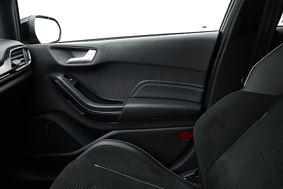 Ford Fiesta 16 of 25