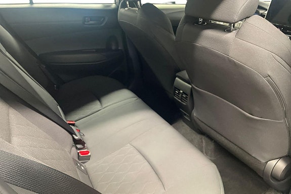 Toyota Corolla Cross 9 of 21