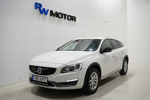 Volvo V60 Cross Country 2 of 20