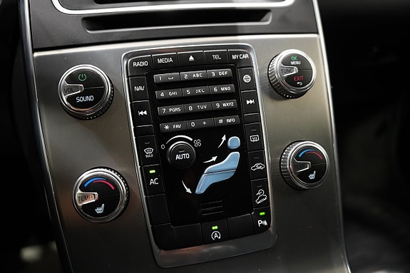 Volvo V60 Cross Country 14 of 20