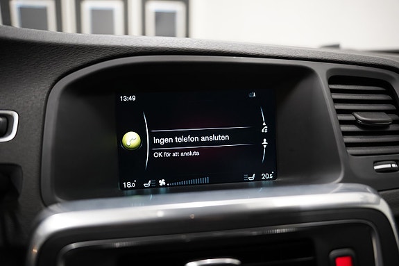 Volvo V60 Cross Country 16 of 20