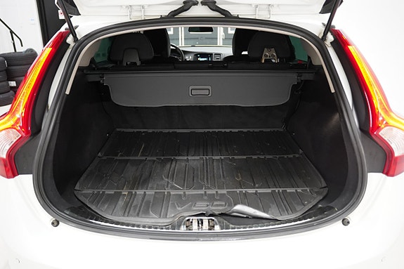 Volvo V60 Cross Country 20 of 20
