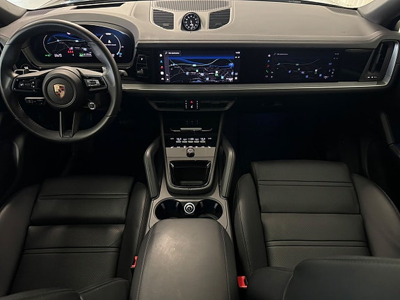Porsche Cayenne 29 of 30
