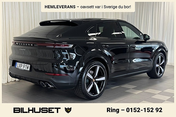 Porsche Cayenne 3 of 30