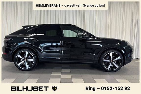 Porsche Cayenne 2 of 30