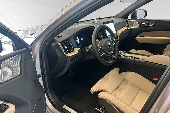 Volvo XC60 7 of 26