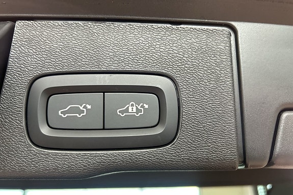 Volvo XC60 14 of 26