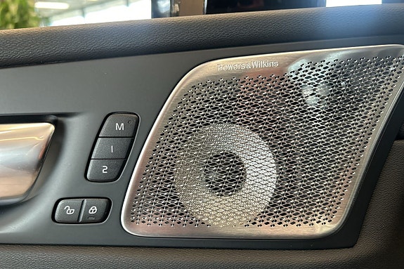Volvo XC60 19 of 26