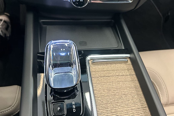 Volvo XC60 18 of 26