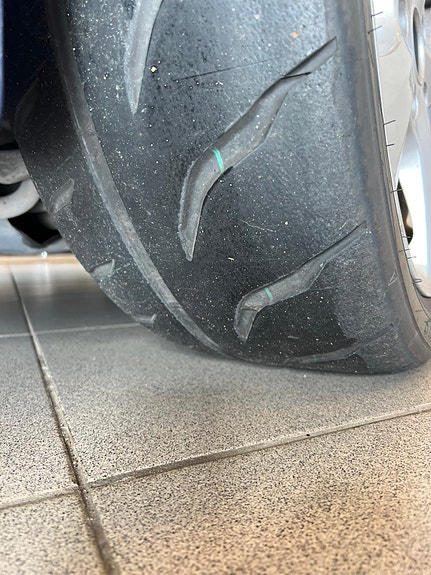 BMW 130i 5 of 12