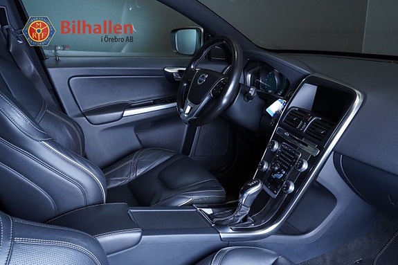 Volvo XC60 3 of 11