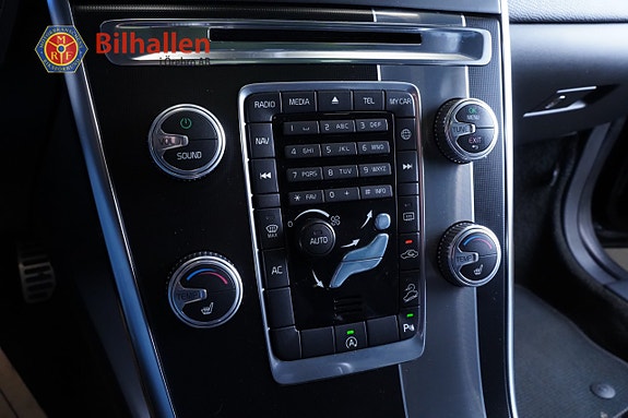 Volvo XC60 7 of 11