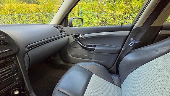 Saab 9-3 9 of 15