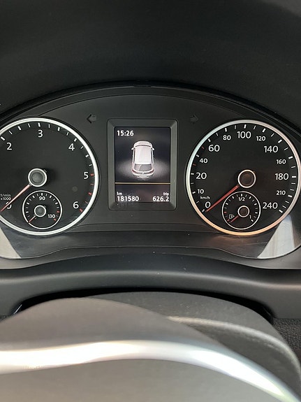 Volkswagen Tiguan 10 of 13