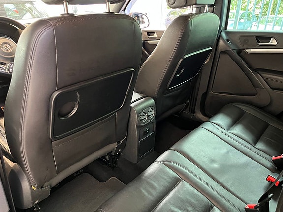 Volkswagen Tiguan 8 of 13