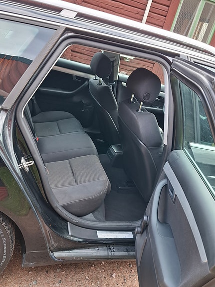 Audi A4 6 of 6