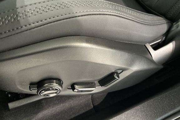 Volvo XC60 27 of 28