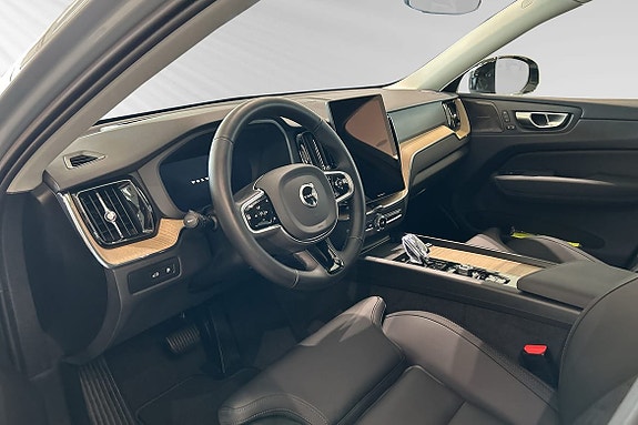 Volvo XC60 7 of 17