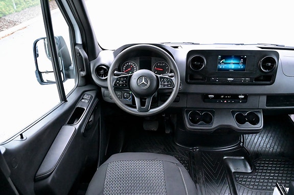 Mercedes-Benz Sprinter 319 15 of 20