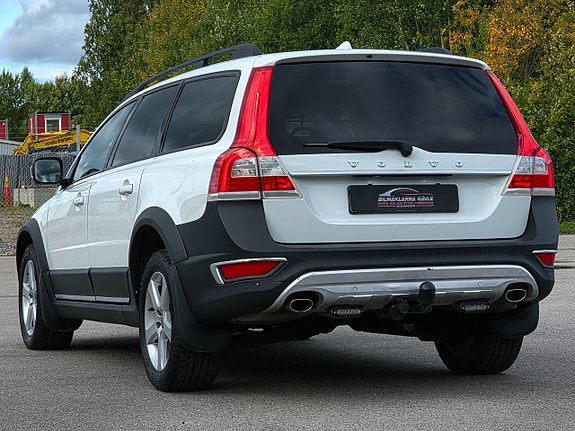 Volvo XC70 9 of 22