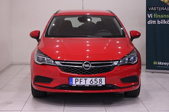 Opel Astra 3 of 26